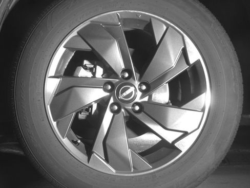 Used 2025 Nissan Rogue SV image 12