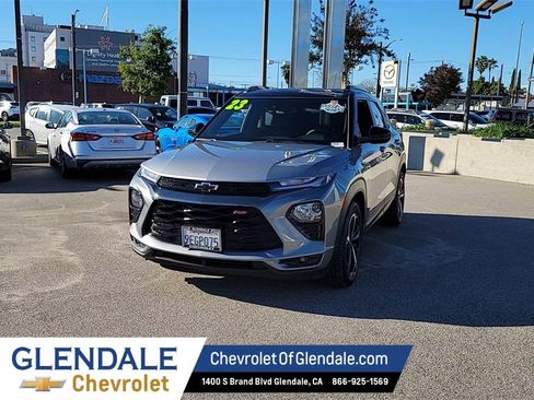 Used 2023 Chevrolet TrailBlazer RS w/ Sun and Liftgate Package image 3