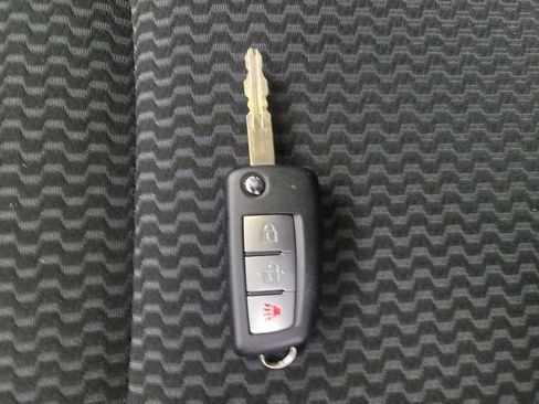 Used 2018 Nissan Rogue Sport S AWD/4WD image 32
