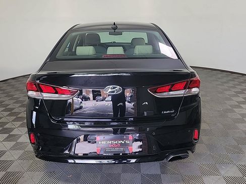 Used 2018 Hyundai Sonata Limited w/ Limited Ultimate Package 03 FWD image 5