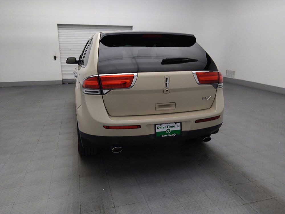 Used 2014 Lincoln MKX FWD w/ Equipment Group 101A image 6