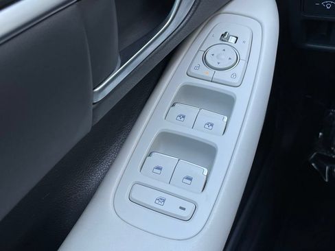 Used 2024 Hyundai Sonata SEL FWD image 12