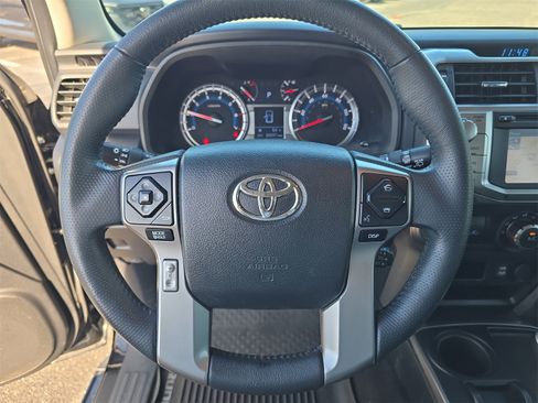 Used 2019 Toyota 4Runner SR5 Premium image 25