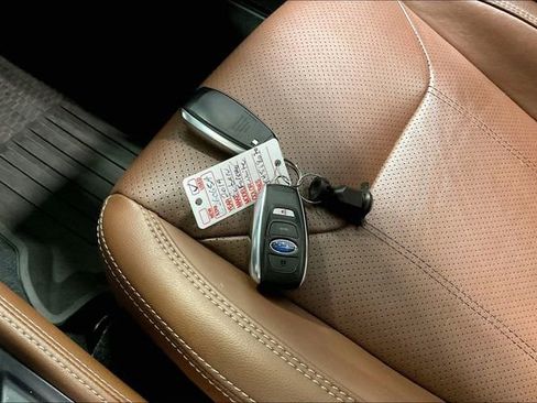 Used 2019 Subaru Forester Touring image 11