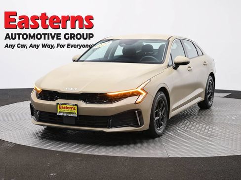 Used 2025 Kia K5 LXS FWD image 1