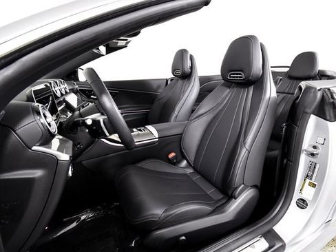 Certified 2025 Mercedes-Benz CLE 300 4MATIC Cabriolet image 5