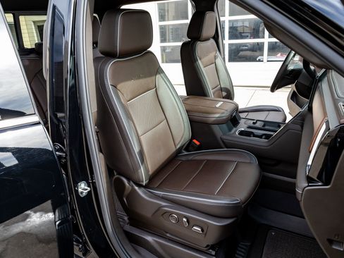 Used 2024 GMC Sierra 2500 Denali w/ Denali Reserve Package image 31