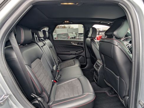 Certified 2024 Ford Edge ST-Line image 13