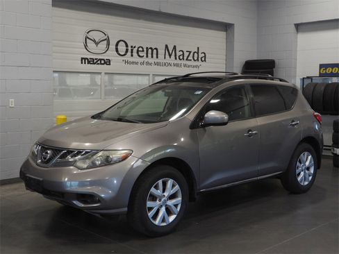 Used 2012 Nissan Murano SV image 1
