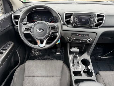 Used 2019 Kia Sportage LX AWD/4WD image 16