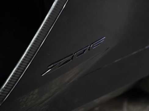 Used 2025 Chevrolet Corvette Z06 w/ Stealth Interior Trim Package RWD image 16