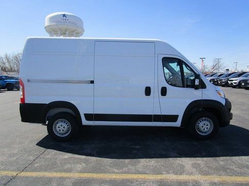 New 2024 RAM ProMaster 2500 w/ Power Group image 7