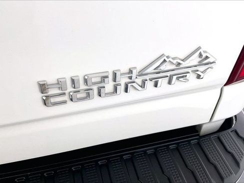 Used 2021 Chevrolet Silverado 3500 High Country AWD/4WD image 7