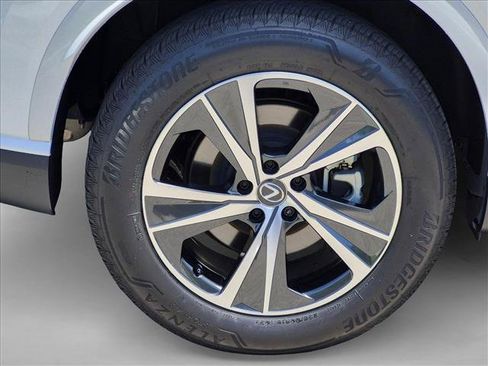 Used 2025 Lexus RX 350 Premium w/ Accessory Package (Z1) FWD image 21