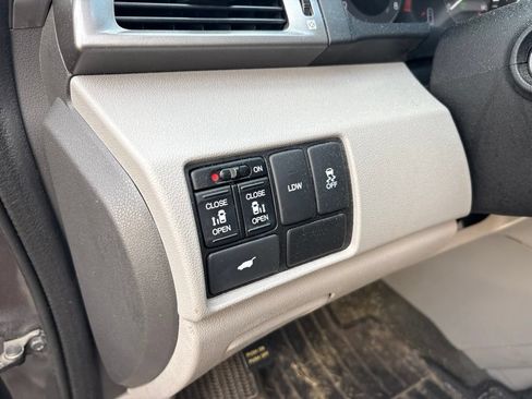 Used 2016 Honda Odyssey EX-L image 17