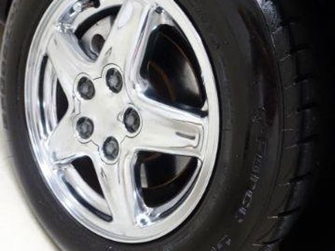 Used 1998 Chevrolet Camaro Z28 w/ Preferred Equipment Group 2 RWD image 9