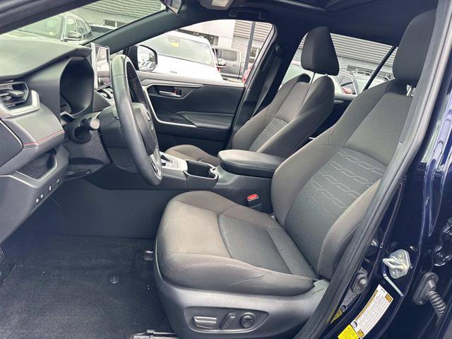 Used 2024 Toyota RAV4 SE w/ Weather & Moonroof Package AWD/4WD image 33