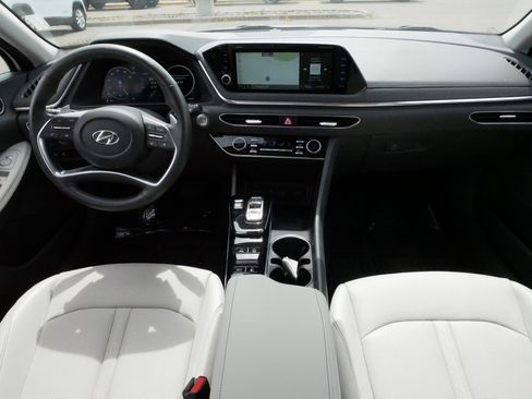 Used 2022 Hyundai Sonata Limited FWD image 10