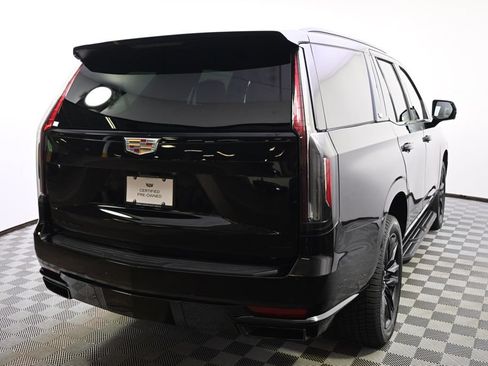 Used 2022 Cadillac Escalade Sport AWD/4WD image 6