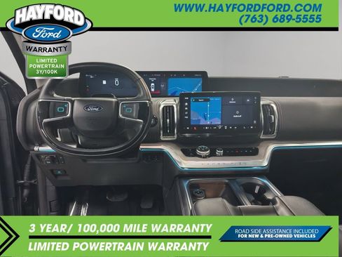 Used 2025 Ford Expedition Platinum image 14