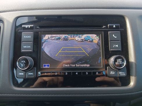 Used 2021 Honda HR-V LX image 19