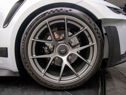Used 2025 Porsche 911 GT3 RS RWD image 34