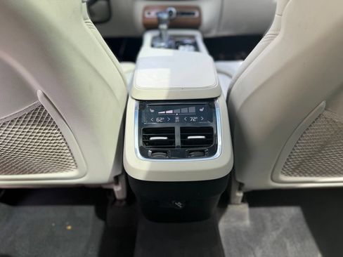 Used 2017 Volvo XC90 T6 Inscription w/ Vision Package AWD/4WD image 23