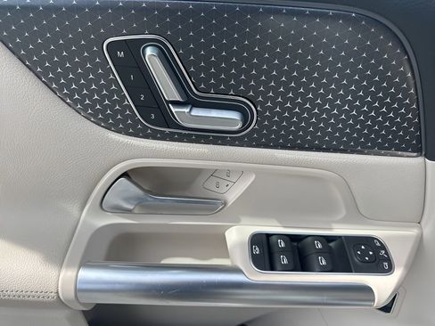 Used 2025 Mercedes-Benz GLA 250 image 25