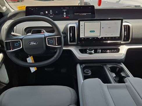 New 2027 Ford Expedition Active RWD image 20