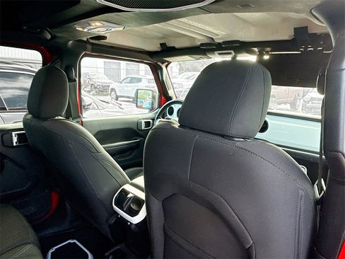 Used 2021 Jeep Wrangler Unlimited Islander image 27