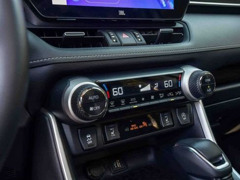 Used 2023 Toyota RAV4 XLE Premium image 20