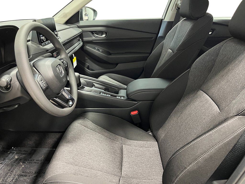 Used 2025 Honda Accord SE image 14