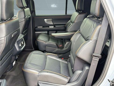 Used 2025 Ford Expedition Tremor AWD/4WD image 14