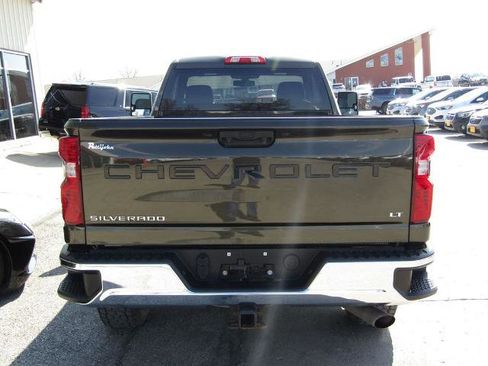 Used 2022 Chevrolet Silverado 3500 LT w/ Convenience Package AWD/4WD image 4