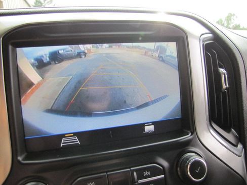 Used 2023 Chevrolet Silverado 2500 LT w/ Convenience Package image 43