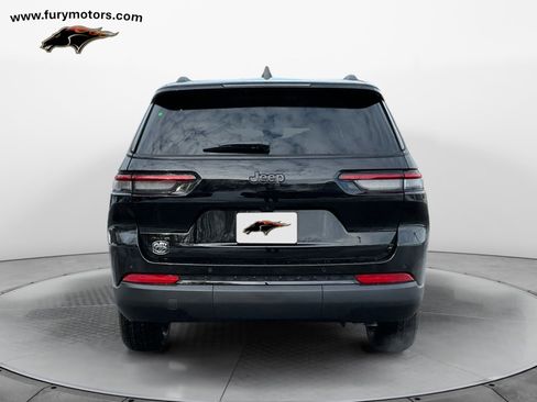 New 2025 Jeep Grand Cherokee L Altitude image 4