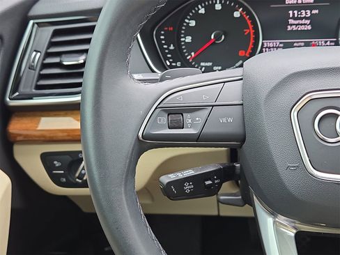 Used 2023 Audi Q5 2.0T Premium w/ Convenience Package image 21