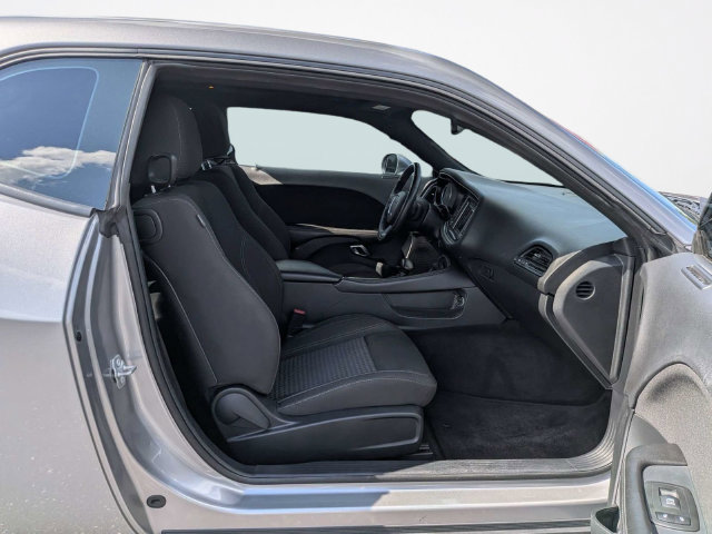 Used 2018 Dodge Challenger R/T RWD image 12