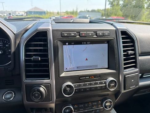 Used 2019 Ford Expedition Platinum AWD/4WD image 17