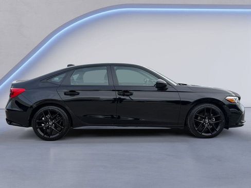 Used 2023 Honda Civic Sport image 9