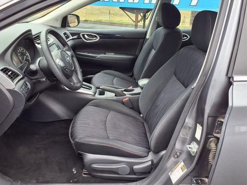 Used 2019 Nissan Sentra SV image 11