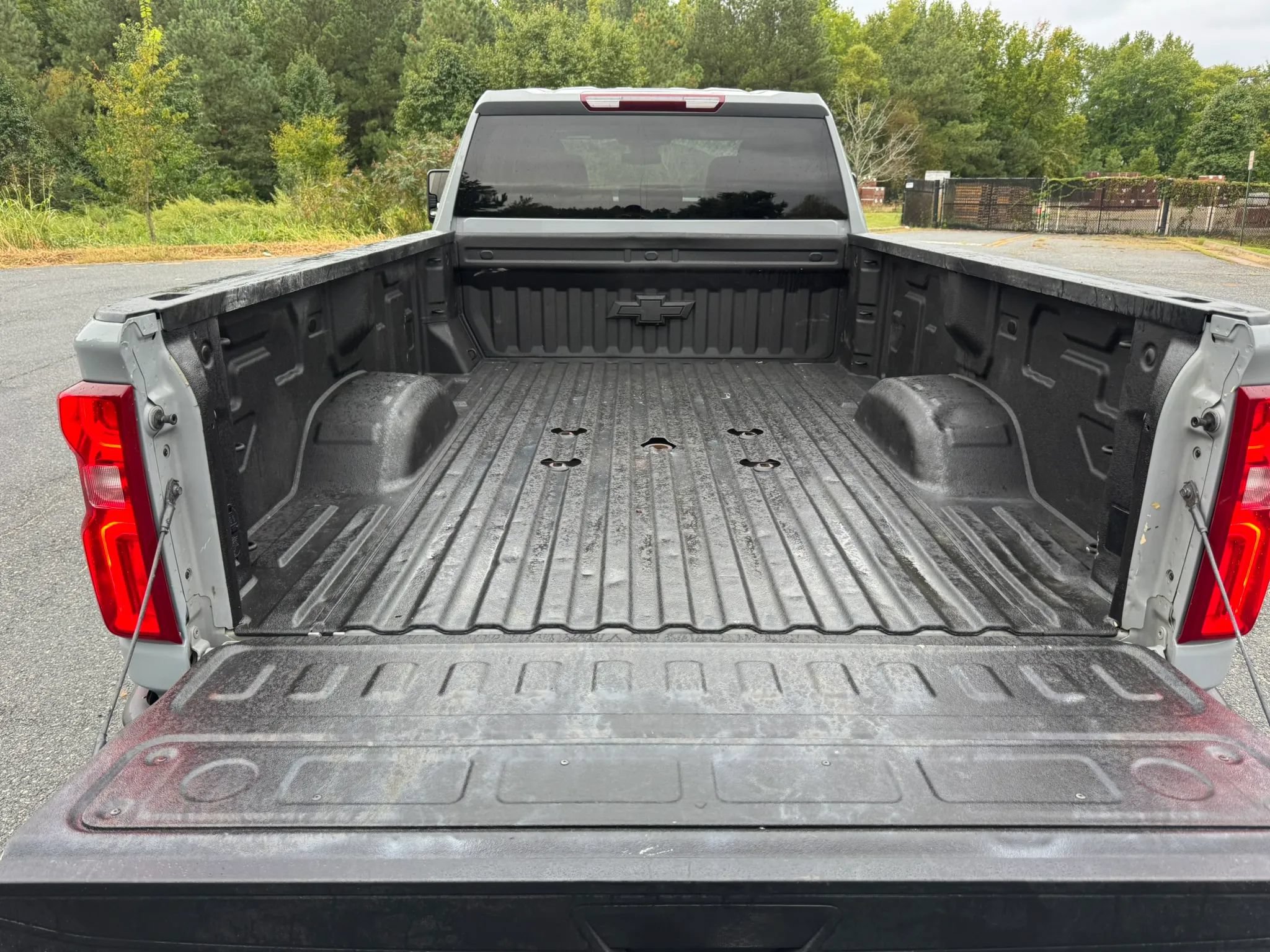 Used 2024 Chevrolet Silverado 3500 LT AWD/4WD image 23
