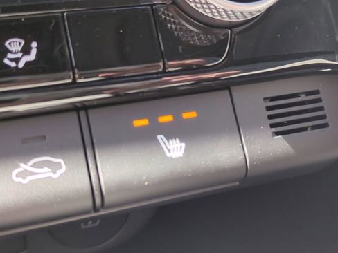 New 2026 Hyundai Elantra Limited image 27