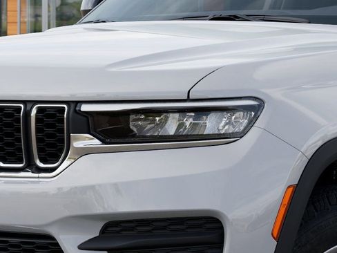 New 2026 Jeep Grand Cherokee Laredo X AWD/4WD image 10