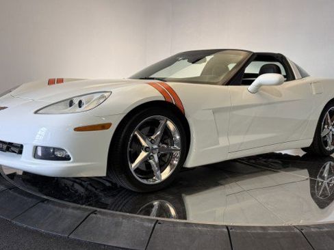 Used 2011 Chevrolet Corvette Coupe w/ Preferred Equipment Group RWD image 20