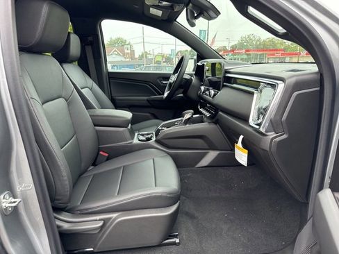 New 2026 GMC Canyon Elevation w/ Convenience Package image 9