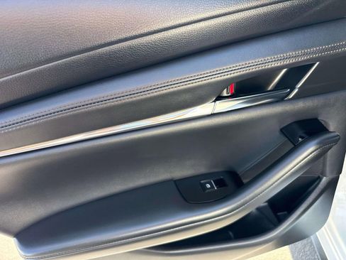 Certified 2025 MAZDA MAZDA3 s image 10