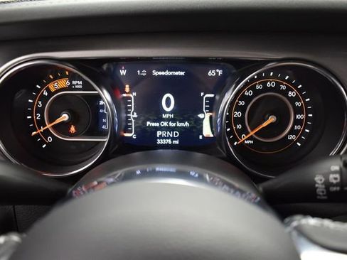 Used 2021 Jeep Wrangler Unlimited Sahara AWD/4WD image 7