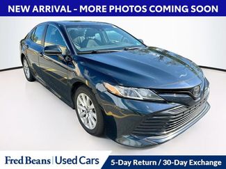 Used 2020 Toyota Camry LE FWD video 1