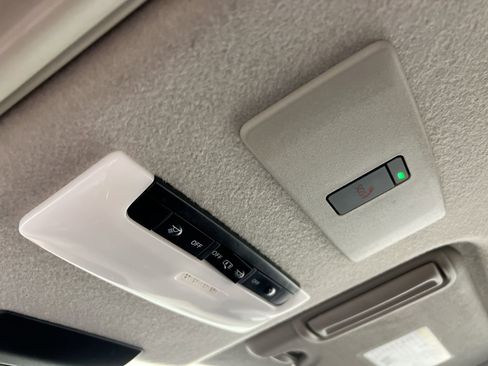 Used 2024 Nissan Kicks SV FWD image 19